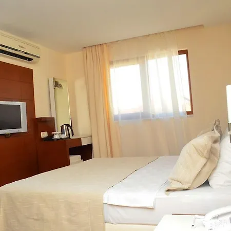 Hotel Nossa Side